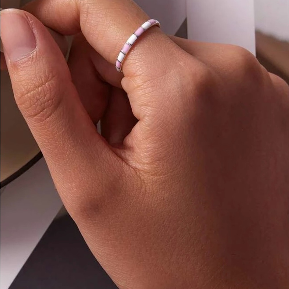 🆕 Stamped S925 Sterling Pink and White Pastel Band Ring -Size 7 - Picture 6 of 13